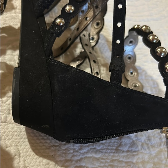 Sam Edelman Black Dustee Gladiator Sandals with Studded Straps. Size 8.5 - Picture 13 of 14